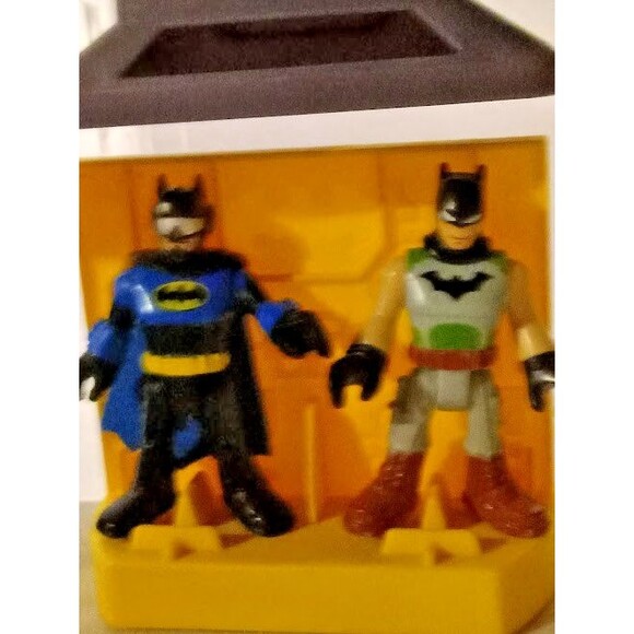 Imaginext DC Super Friends Batman Super Surround Batcave Playset - Picture 16 of 16